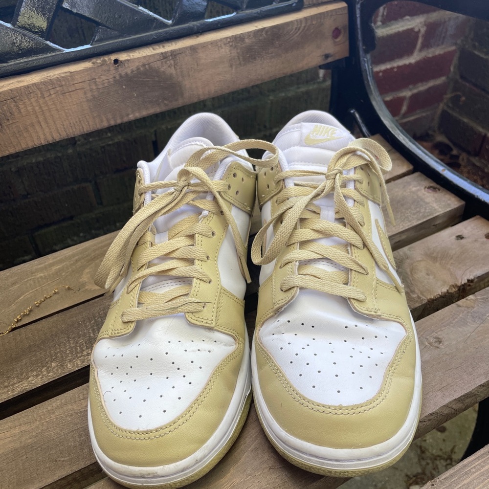 Nike Dunks White and Tan Sneakers Classic Design